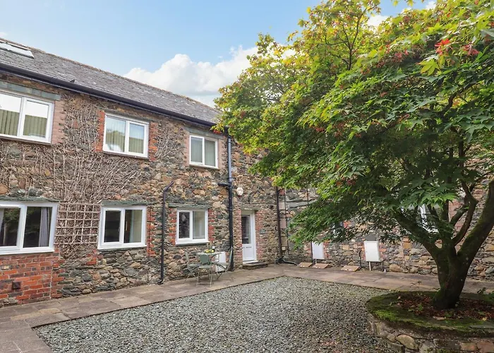 Cabin: Maple Cottage